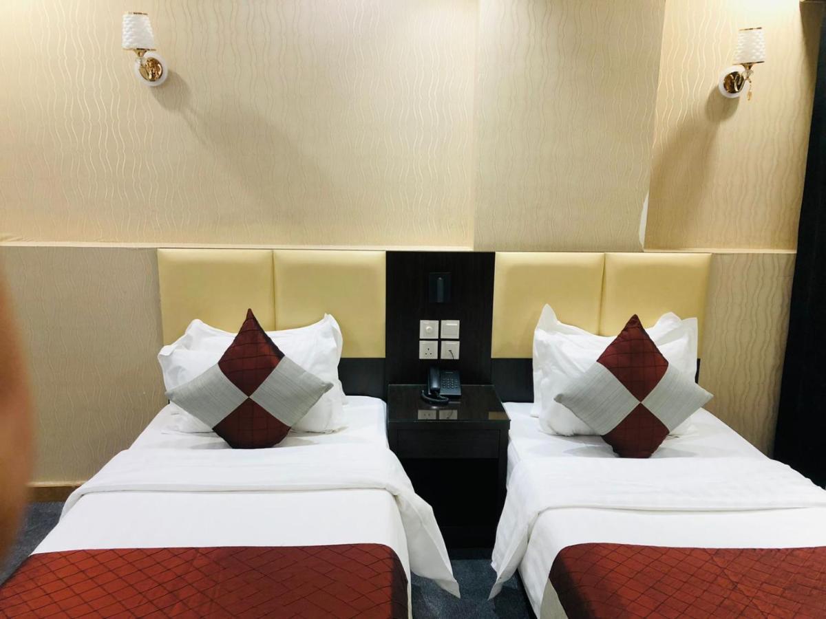 M Platinum Hotel マディーナ エクステリア 写真